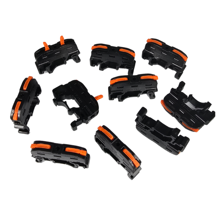 SZYBKOZŁĄCZKA ELEKTRYCZNA CZARNA TAC KV121BL 1-TOROWA – kompaktowa złączka instalacyjna do przewodów jednodrutowych i elastycznych, bezpieczne i trwałe połączenia kabli, alternatywa dla kostek elektrycznych.