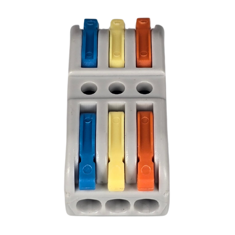 Szybkozłączka elektryczna TAC SPL3C 3-torowa – kompaktowa zaciskowa złączka instalacyjna do przewodów jednodrutowych i elastycznych, zapewniająca bezpieczne i trwałe połączenia kabli, nowoczesna alternatywa dla tradycyjnych kostek elektrycznych.