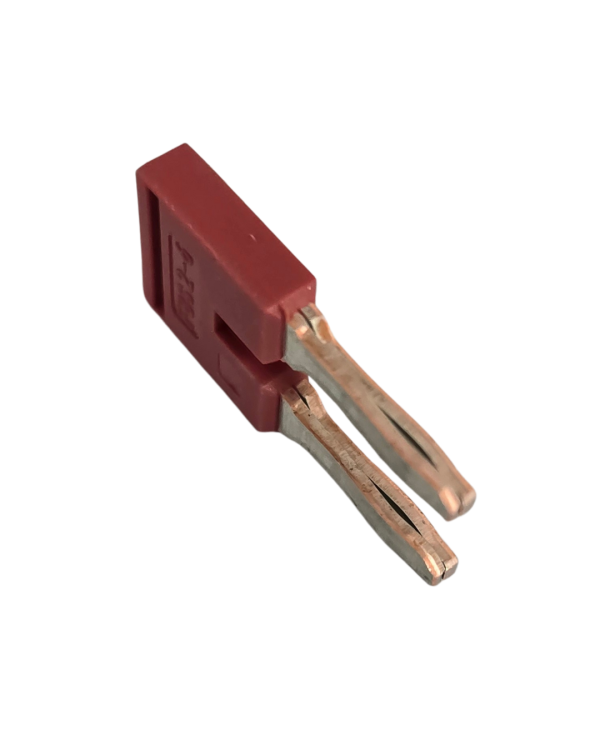 Mostek wtykowy 2-torowy – kompaktowe rozwiązanie do mostkowania obwodów w złączkach i szybkozłączkach elektrycznych. Zapewnia szybkie, bezpieczne i trwałe połączenia oraz porządek w instalacji, stanowiąc alternatywę dla mostkowania przewodami.