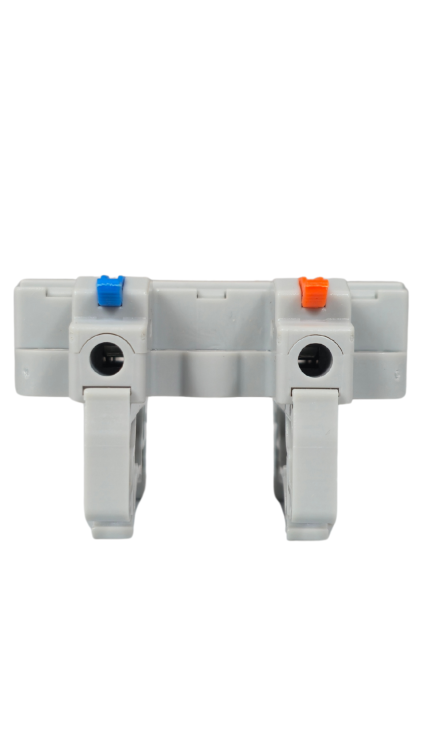 Szybkozłączka elektryczna KV4210 – przelotowy rozgałęźnik na szynę DIN 2/10, kompaktowa, beznarzędziowa złączka do przewodów jednodrutowych i elastycznych, zapewniająca szybkie, bezpieczne i trwałe połączenia kabli.