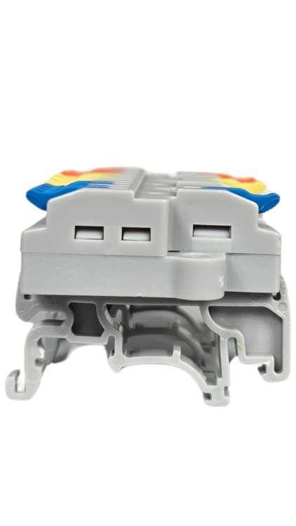 Szybkozłączka elektryczna KV4312 – przelotowy rozgałęźnik na szynę DIN 3/12, kompaktowa, beznarzędziowa złączka do przewodów jednodrutowych i elastycznych, zapewniająca szybkie, bezpieczne i trwałe połączenia kabli.